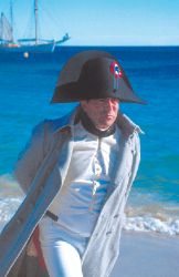 Napoléon à Golfe-Juan - Dimanche 1er mars Reconstitution du débarquement de l'Empereur sur la plage