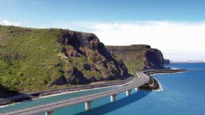 Nouvelle route du Littoral, chantier majeur de la Réunion : Ouverture totale du viaduc de la NRL prévue le 1er mars