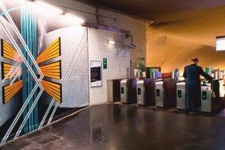 Rénovation de la gare d'Auber : la RATP et le street artiste Gilbert1 installent deux oeuvres originales