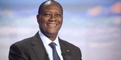 Le Chef de l'Etat Ivoirien Alassane Ouattara a eu un entretien avec madame Esther Duflo Prix Nobel d'Economie 2019
