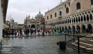 UNESCO closely follows tides and flooding in Venice World Heritage site