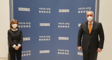 Le Représentant de l'OSCE pour la liberté des médias rencontre l'Ambassadeur du Bélarus