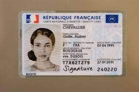 La nouvelle carte nationale d'identité française
